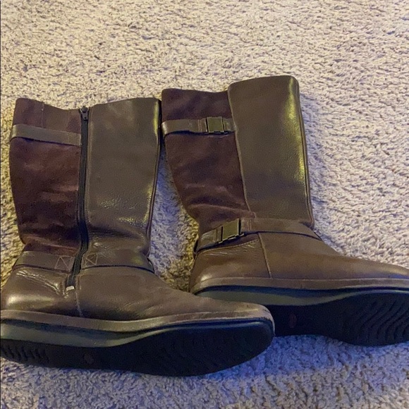 Clarks Calf High Side Zip Boots - Picture 5 of 6